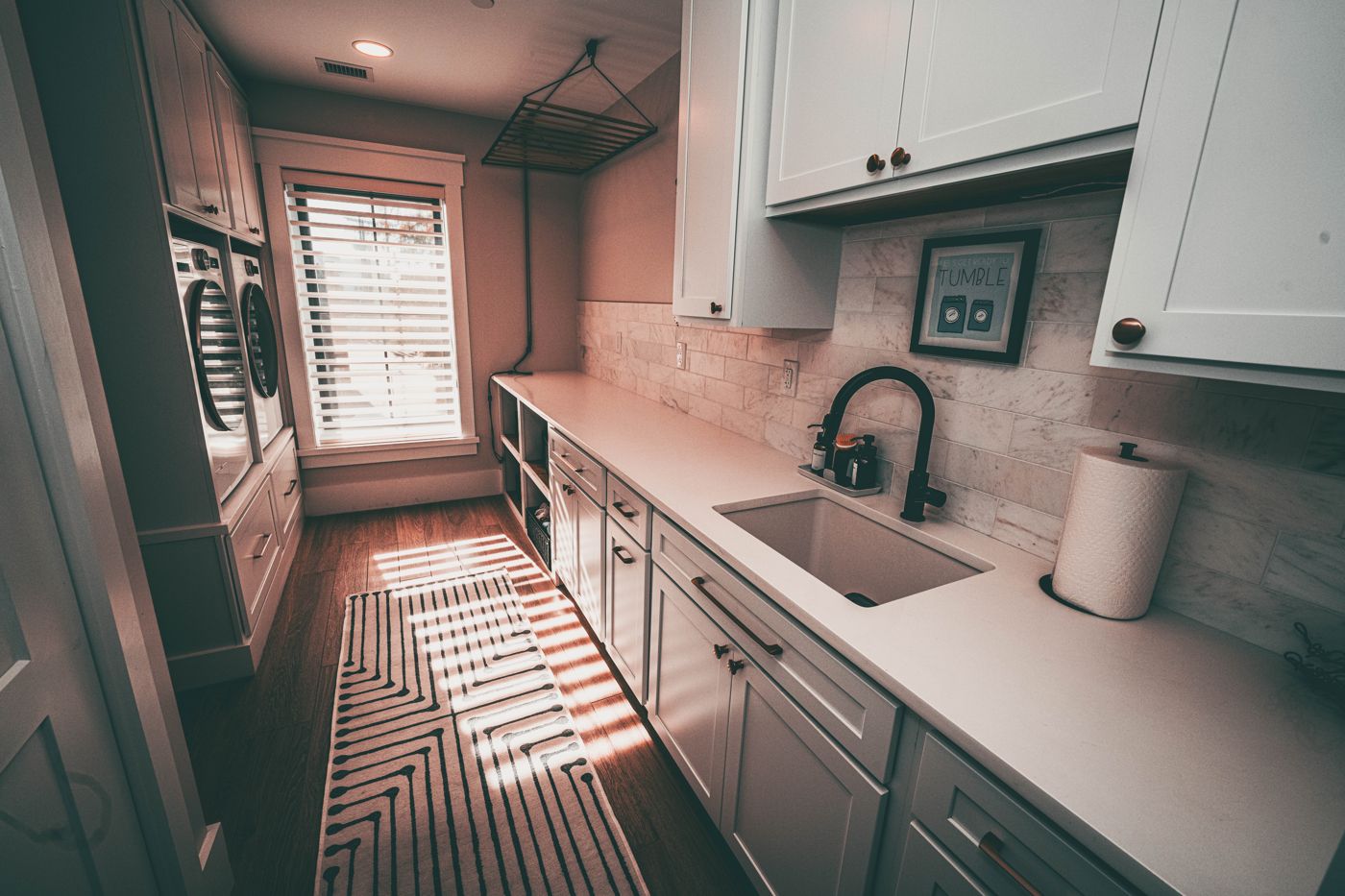 Galley Counter (Kitchen / Stone)