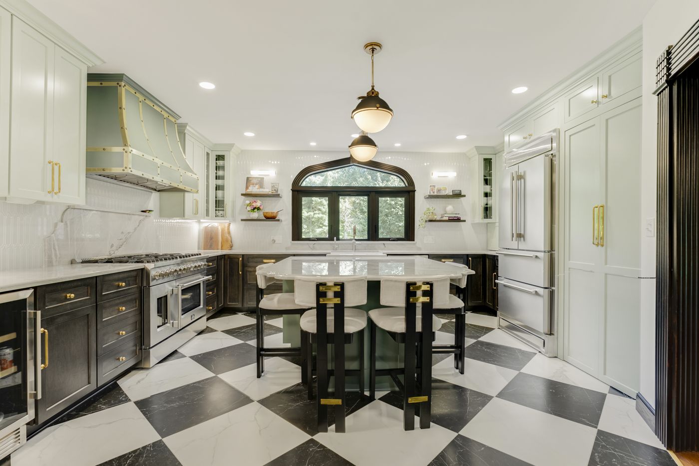 Full Kitchen (Kitchen / Marble)