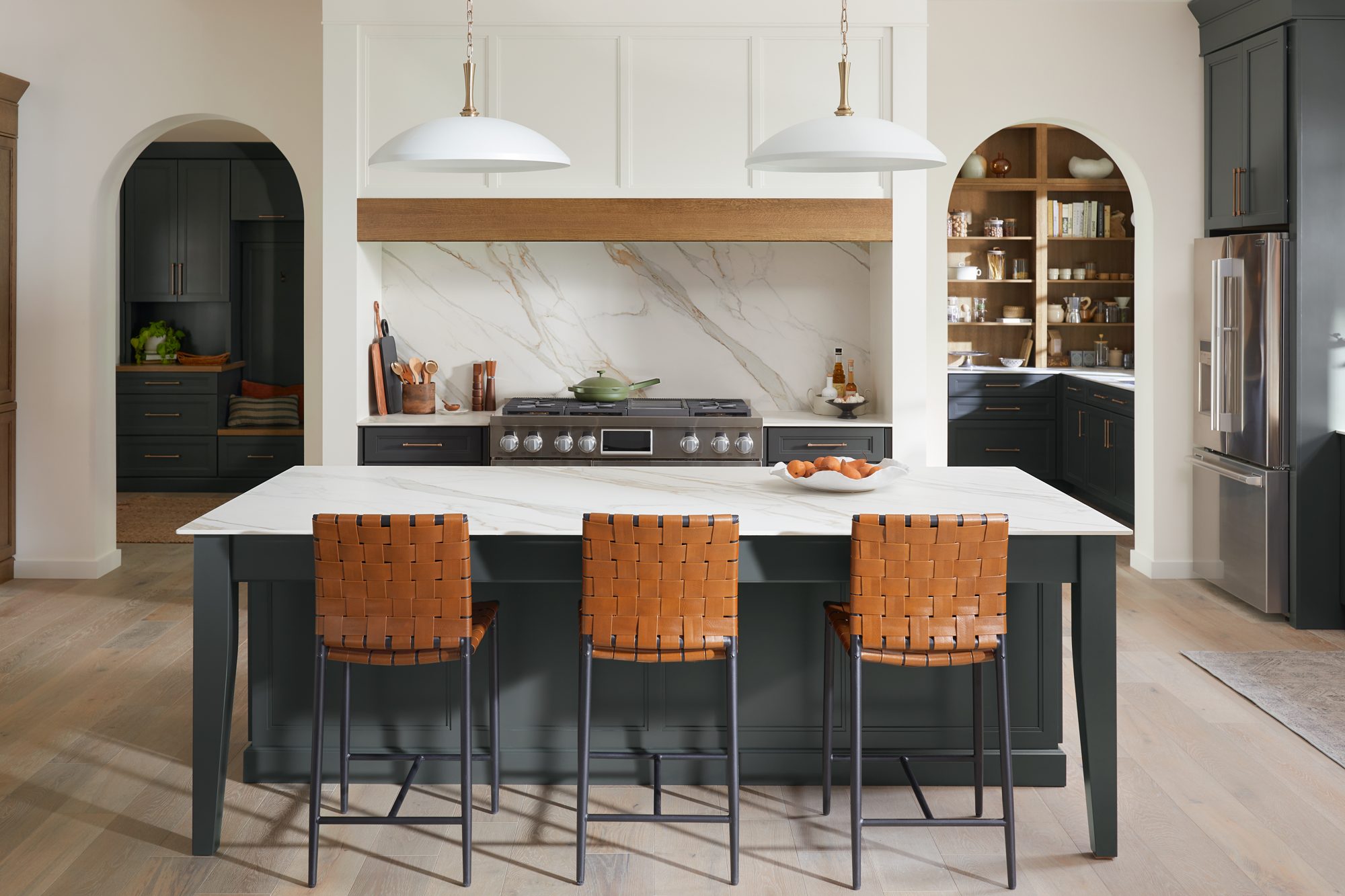 Statement island kitchen (Kitchen / Porcelain)