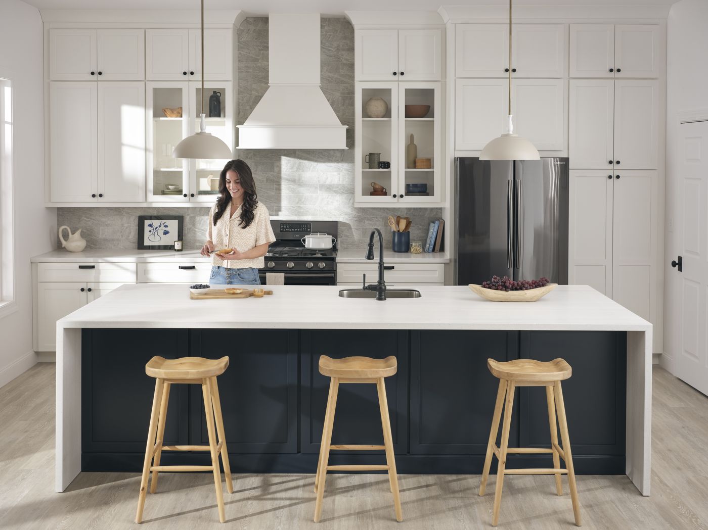 Navy  Calacatta (Kitchen / Quartz)